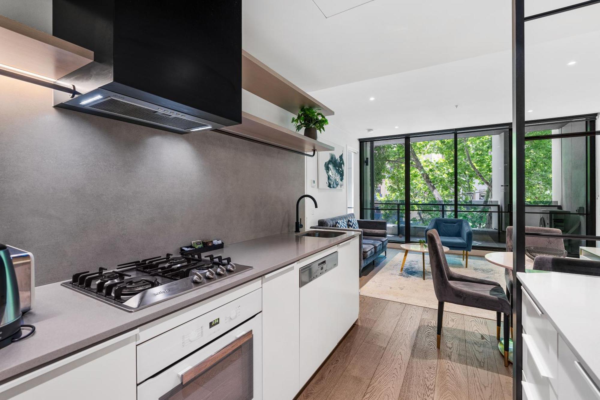 The Eminence Apartments By Cllix Melbourne City Exterior foto