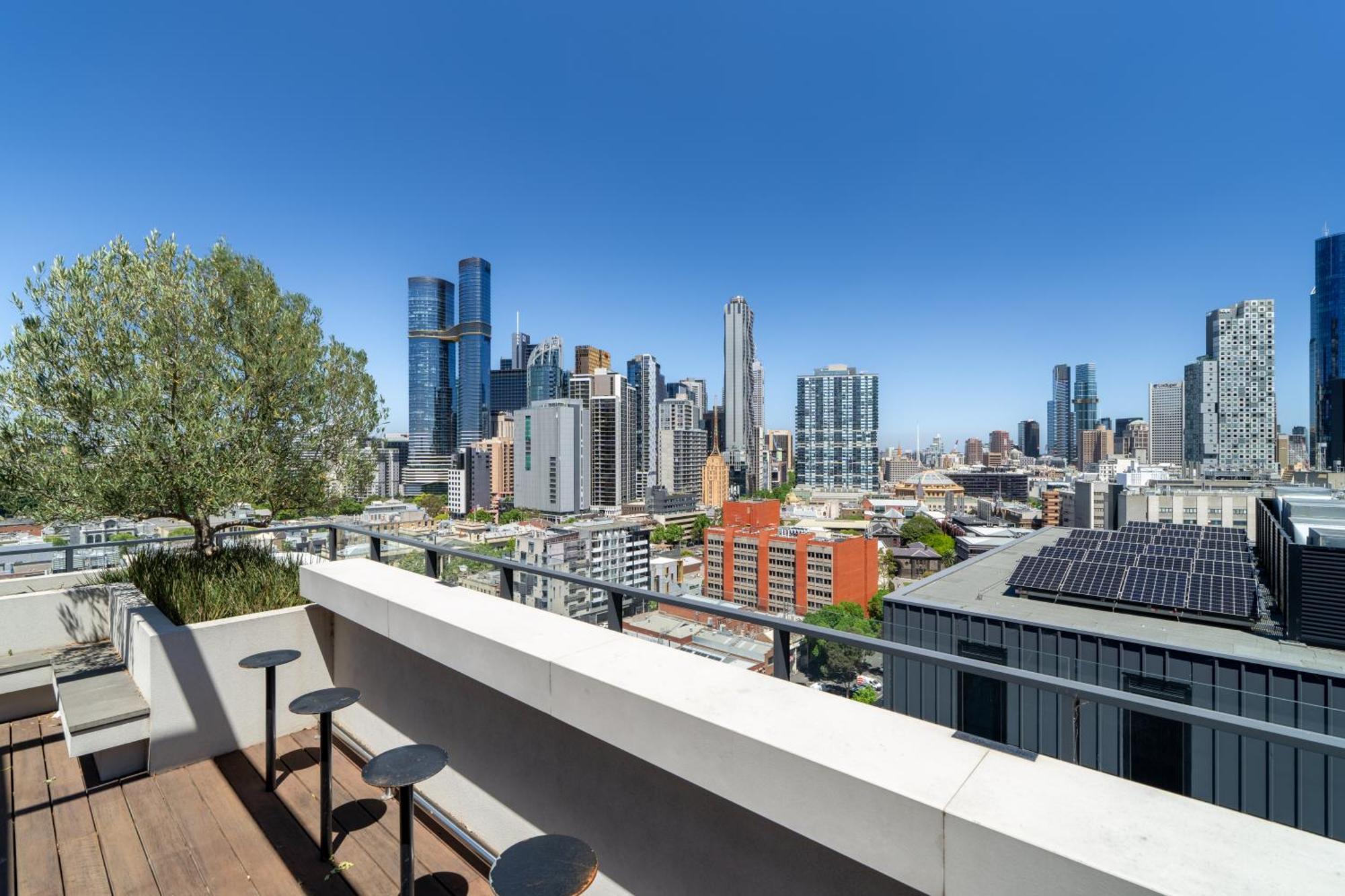 The Eminence Apartments By Cllix Melbourne City Exterior foto