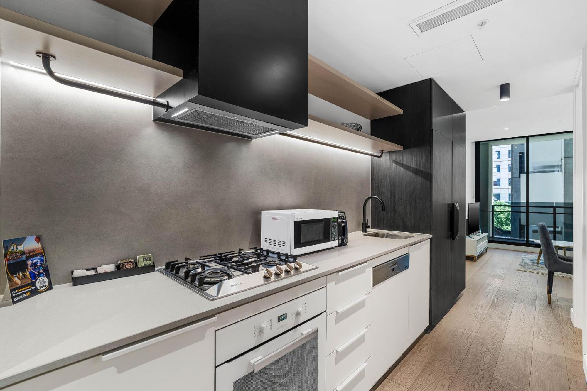 The Eminence Apartments By Cllix Melbourne City Exterior foto