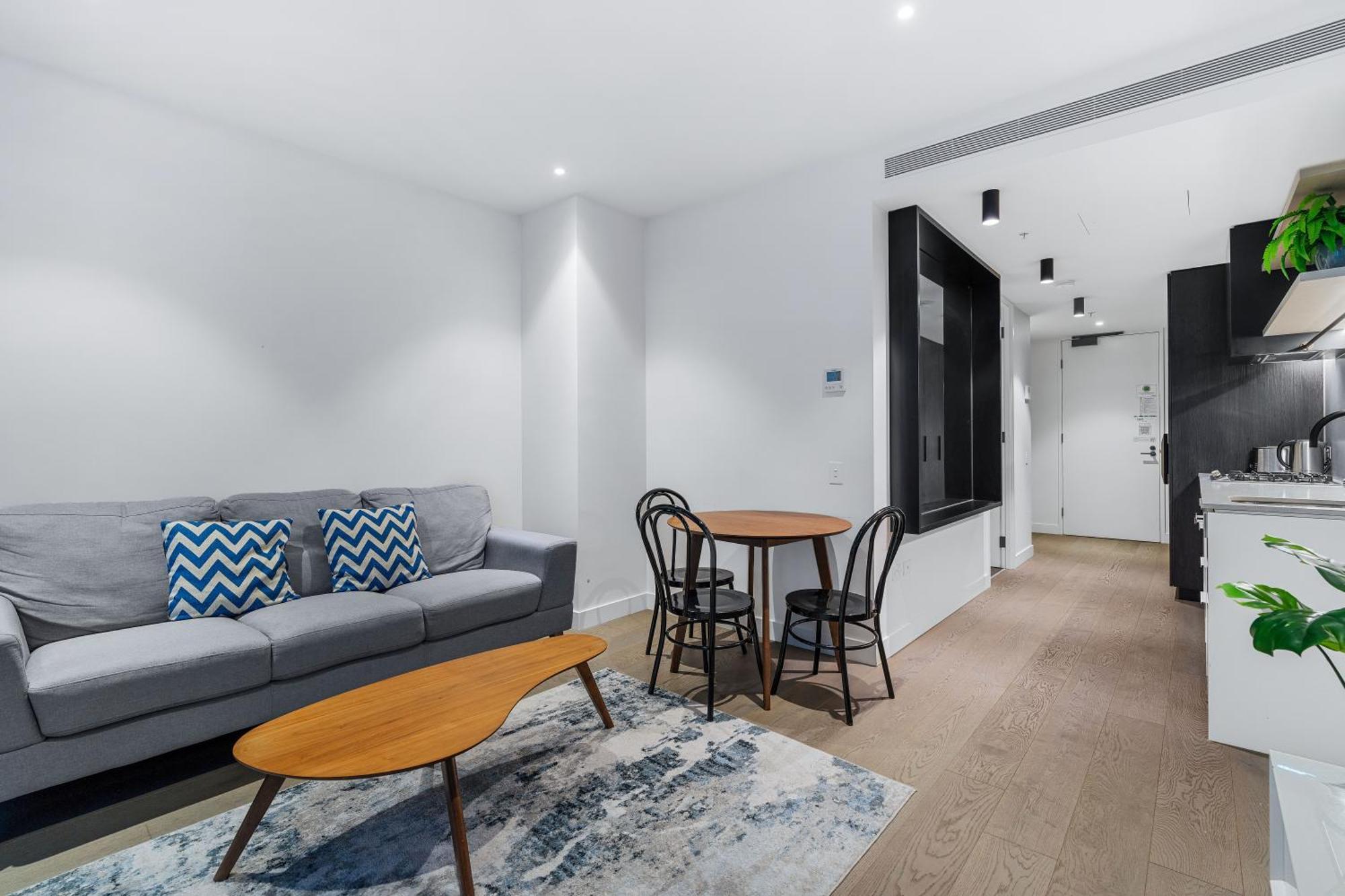 The Eminence Apartments By Cllix Melbourne City Exterior foto