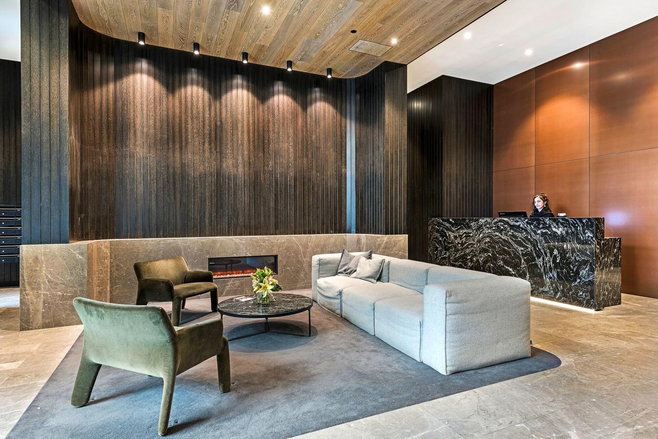 The Eminence Apartments By Cllix Melbourne City Exterior foto